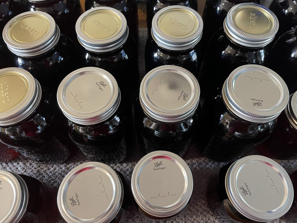 Canned maple syrup